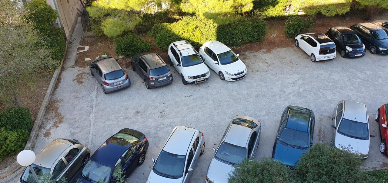 Sundowners Apartment, 52Qm, Double & Single Bed, 10 Min From Old Town Of Split Exterior photo