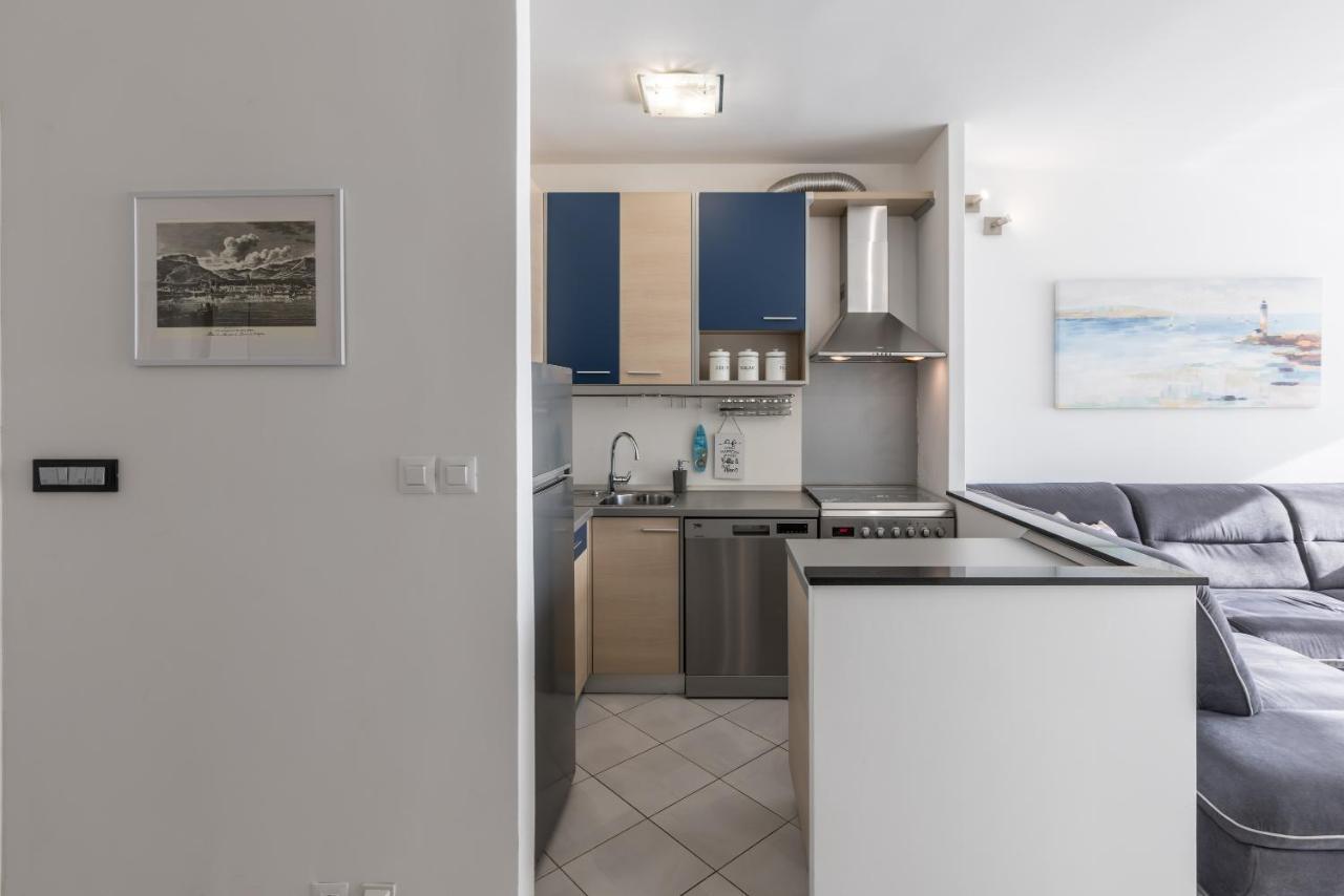 Sundowners Apartment, 52Qm, Double & Single Bed, 10 Min From Old Town Of Split Exterior photo
